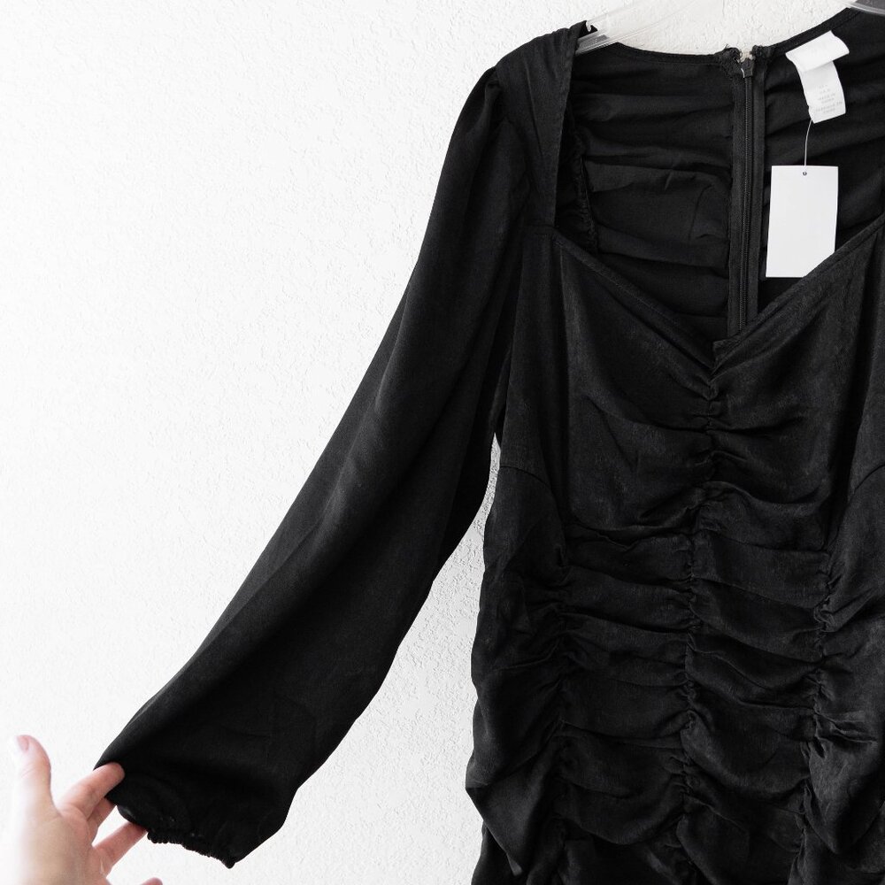 NWT H&M Dress Size Large Black Long Sleeve Gathered Party Cocktail Whimsigoth - Picture 4 of 8